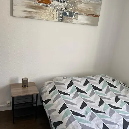 Superbe Parentaledouche Privee Et Wc Prives, Wifi, Cuisine Integree Homestay *